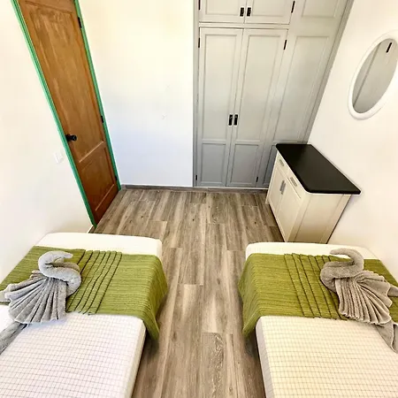 Apartment Kiwi Smoothie - En La Playa, Doble Terraza, Cocina Completa, Dos Camas Y Wifi