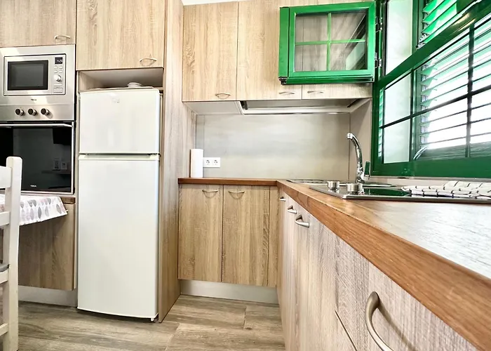 Kiwi Smoothie - En La Playa, Doble Terraza, Cocina Completa, Dos Camas Y Wifi Apartament